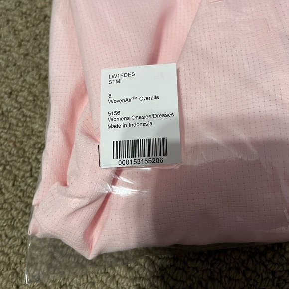 Lululemon | Size 8 WovenAir Overalls *Strawberry Milkshake - Picture 9 of 9